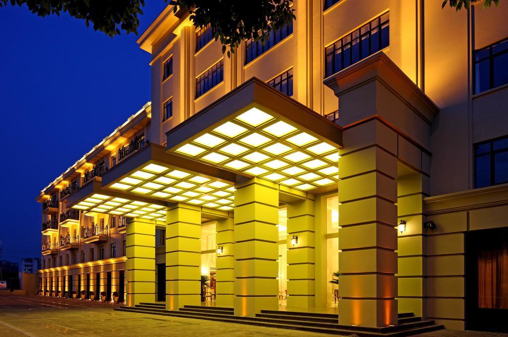Alton Hotel Wuhu Екстер'єр фото